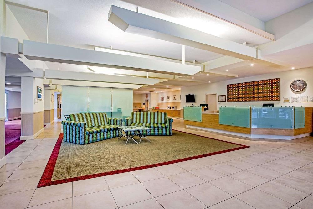 La Quinta By Wyndham Danbury Hotel Buitenkant foto