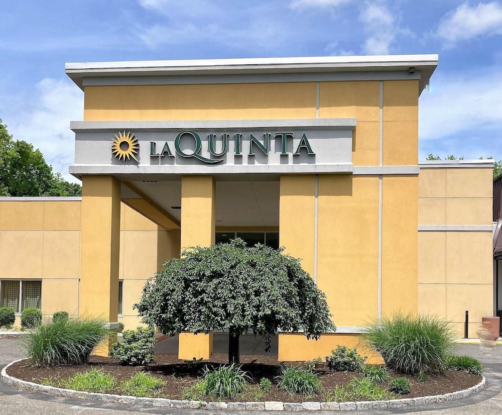 La Quinta By Wyndham Danbury Hotel Buitenkant foto